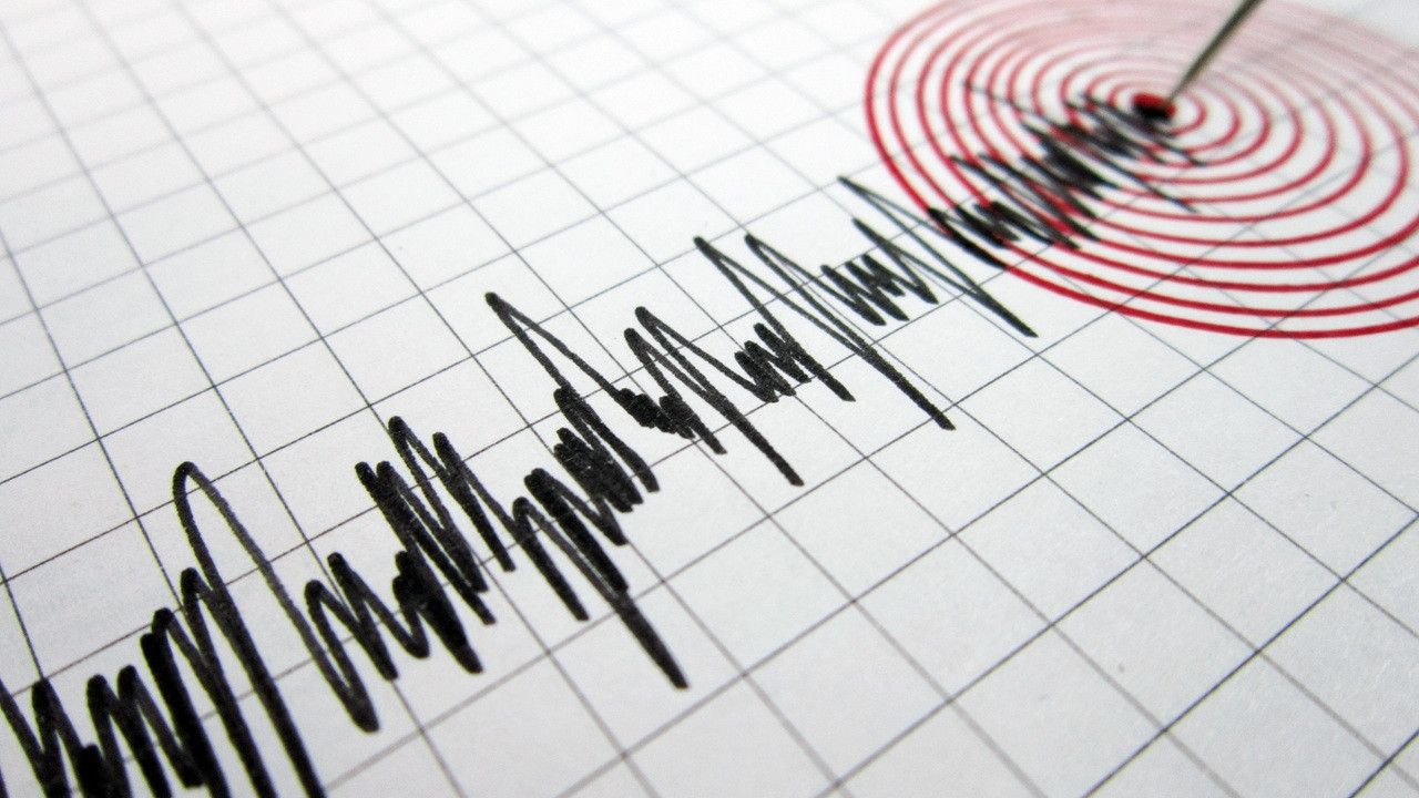 Korkutan deprem! Derinliği 10 kilometre!