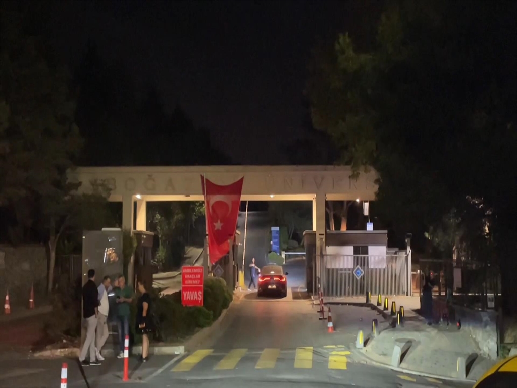Dehşet olay!  Kız arkadaşını öldürüp, intihar etti!