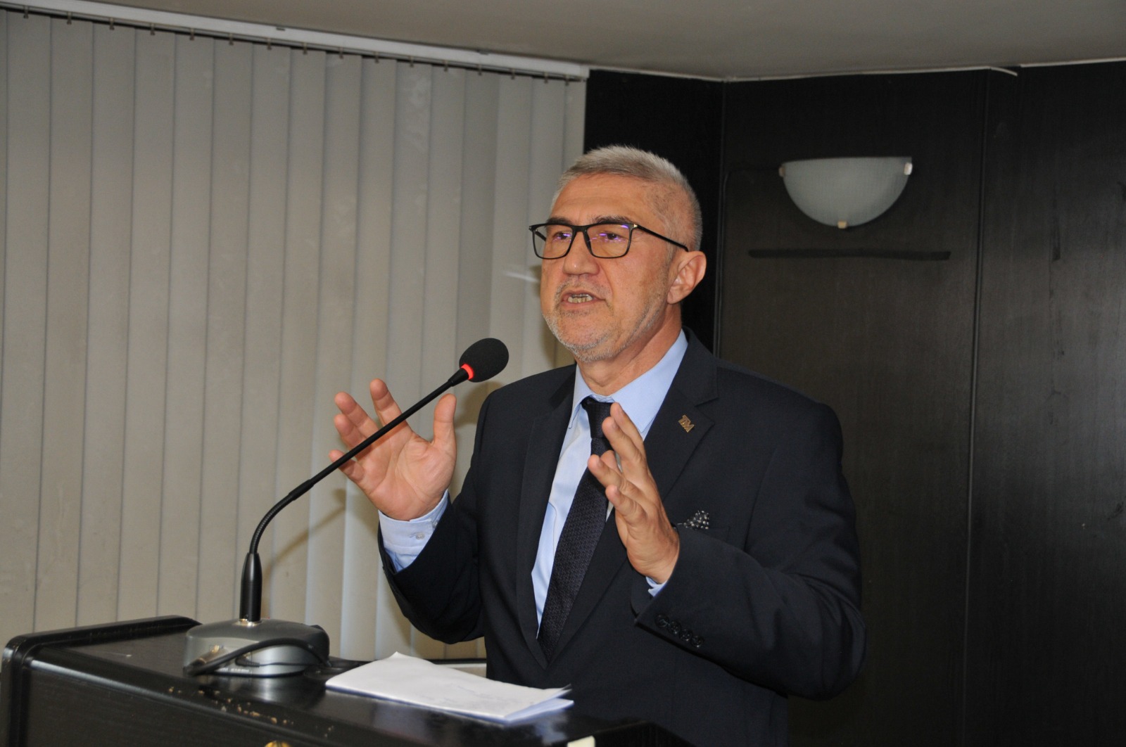 UHK Yeni Başkanı Yaşar Serpi Oldu