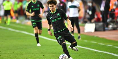 Konyaspor tarihine geçen genç oyuncu kulüpten ayrıldı! İşte veda mesajı