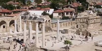 Türkiye'nin turizm geliri yıllık bazda yüzde 3,9 arttı