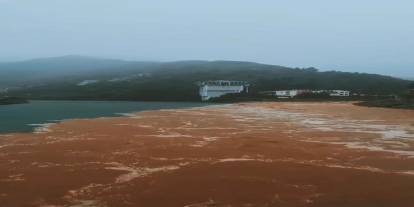 Borçka'da taşan dereler Çoruh Nehri'yle buluştu