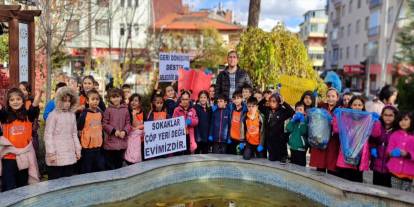 Konya'da ilkokul öğrencileri çevre için yürüdü