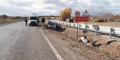 Konya'da devrilen otomobildeki 4 kişi yaralandı