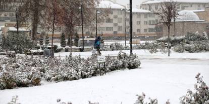 İç Anadolu'da kar etkili oluyor