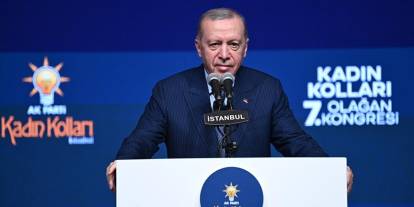 Erdoğan: Kadınları dışlayan hiçbir siyasi hareket muvaffak olamaz