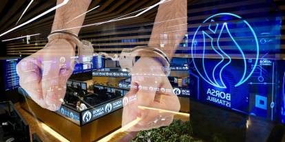 Borsada usulsüzlük yaptıkları iddia edilen 13 şüpheli adliyede