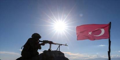 Pençe Operasyonu bölgesinde yaralanan asker tedavi gördüğü hastanede şehit oldu