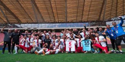 Eskişehirspor 3. Lig'e yükseldi