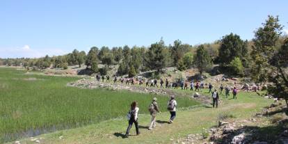 Üniversite öğrencileri, Beyşehir’in botanik hazinelerini keşfetti