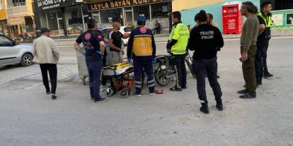 Konya'da otomobil motosikletle çarpıştı! 1 yaralı!