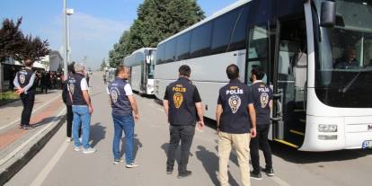 Sahte araç kiralama sitesi üzerinden 122 kişiyi dolandırmışlar!
