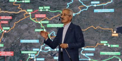 Bakan Uraloğlu: Türkiye siber saldırılara karşı rol modeli