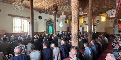 Beyşehir ve Derbent'te çiftçiler rahmet için el açtı!