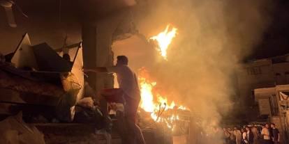 Katil İsrail gece boyu Gazze'yi vurdu