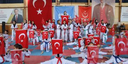 Konya ve ilçelerinde 19 Mayıs coşkusu yaşandı