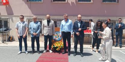 Konya'da Duygusal Mezuniyet: Başarıya Giden Yol Sevgiyle Örüldü!