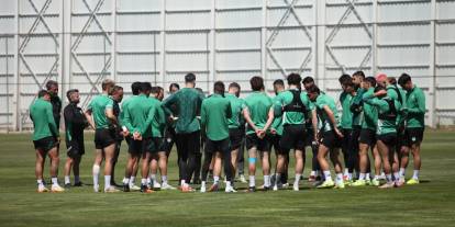 Konyaspor'da Fenerbahçe mesaisi başlıyor