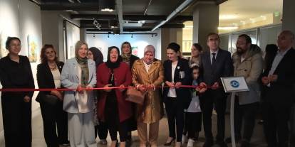 Berra Benli ilk sergisini Konya'da açtı