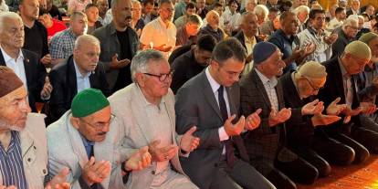 Kulu’da bayram namazında camiler doldu