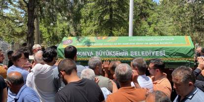 Konya'da otomobilin çarptığı motokurye son yolculuğuna uğurlandı