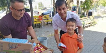 Dünya Süt Gününde öğrencilere süt dağıtıldı
