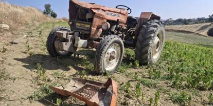 Traktör tarlaya uçtu, 16 yaşındaki çocuk hayatını kaybetti