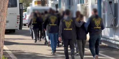 Pazarcı ve simitçi kılığına giren kapkaççılar 'Çekirge' ile yakalandı