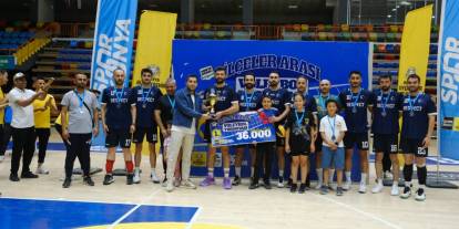 Konya'da 225 takım yarıştı! İşte voleybol turnuvasının galibi
