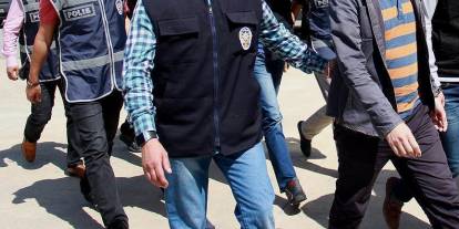 İstanbul merkezli 13 ilde dolandırıcılık operasyonunda 67 zanlı yakalandı