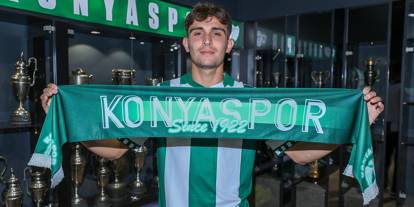 Konyaspor'da sol bek bolluğu yaşanıyor