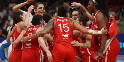 Potanın Perileri Çeyrek Finalde