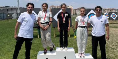 Meramlı Okçular Hedefi 12'den vurdu! Şampiyonaya Meram imzası