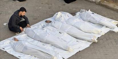 Soykırımcı İsrail'in Gazze'ye saldırılarında ölenlerin sayısı 56 bine ulaştı