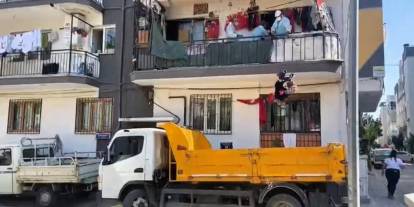 Mahalleli bıktı, onların çöp sevdası bitmedi