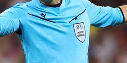 Top hakeme çarpıp gol olursa ne olur? 200 Bin TL'lik FIFA sorusu Türkiye'de gündem oldu