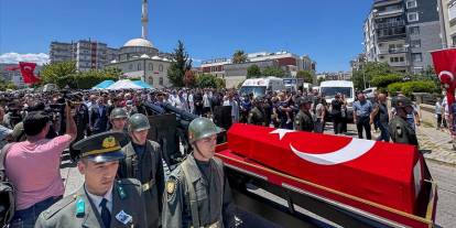 Şehit pilot Maden, son yolculuğuna uğurlandı