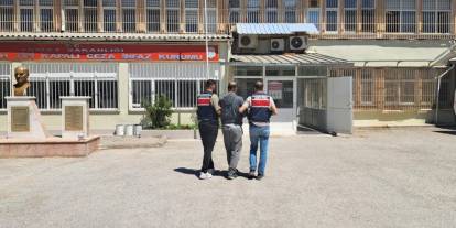 Kırmızı bültenle aranan şüpheli Eskişehir'de yakalandı