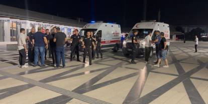 Bıçakla dehşet yaşattı! 14 yaşındaki genç kız 4 kişiyi bıçakladı