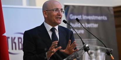 Bakan Şimşek: Enflasyonun 2027'de tek hanelere inmesini hedefliyoruz