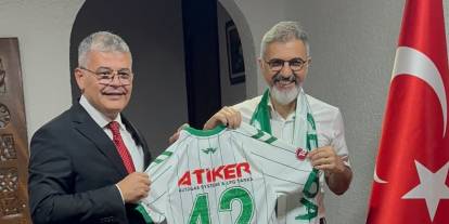 Konyaspor'un Başkanı Atiker'den Gana'da önemli ziyaretler