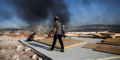 İşgalciler, Ramallah'ta tarım deposunu ateşe verdi