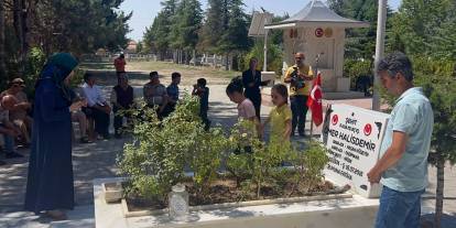 Şehadetinin 9’uncu yılında Ömer Halisdemir’in kabrine ziyaretçi akını