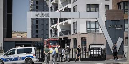 26 katlı apartmanda çıkan yangına ilişkin soruşturmada 3 şüpheli tutuklandı
