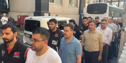 FETÖ’nün Gizli Yapısına Baskın! Zanlılar Adliyeye Çıkarıldı