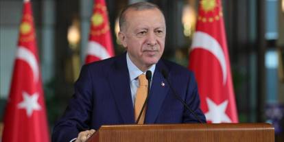 Cumhurbaşkanı Erdoğan: Genç kardeşlerime başarılı bir üniversite hayatı diliyorum