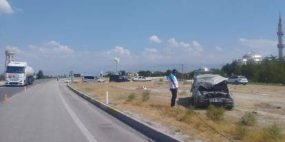 Konya'da kamyonet takla attı: 5 kişi yaralandı!