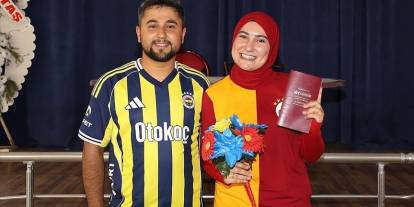 Düğün Değil Derbi! Gelin-Damat Formayla 'Evet' Dedi