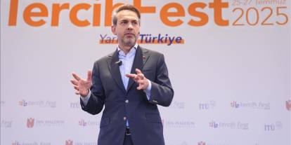 Bakan Bayraktar, TercihFest 2025'te üniversite adaylarıyla buluştu
