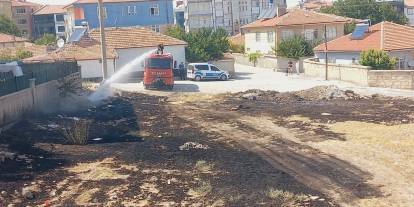 Kulu'da boş arsada yangın paniği